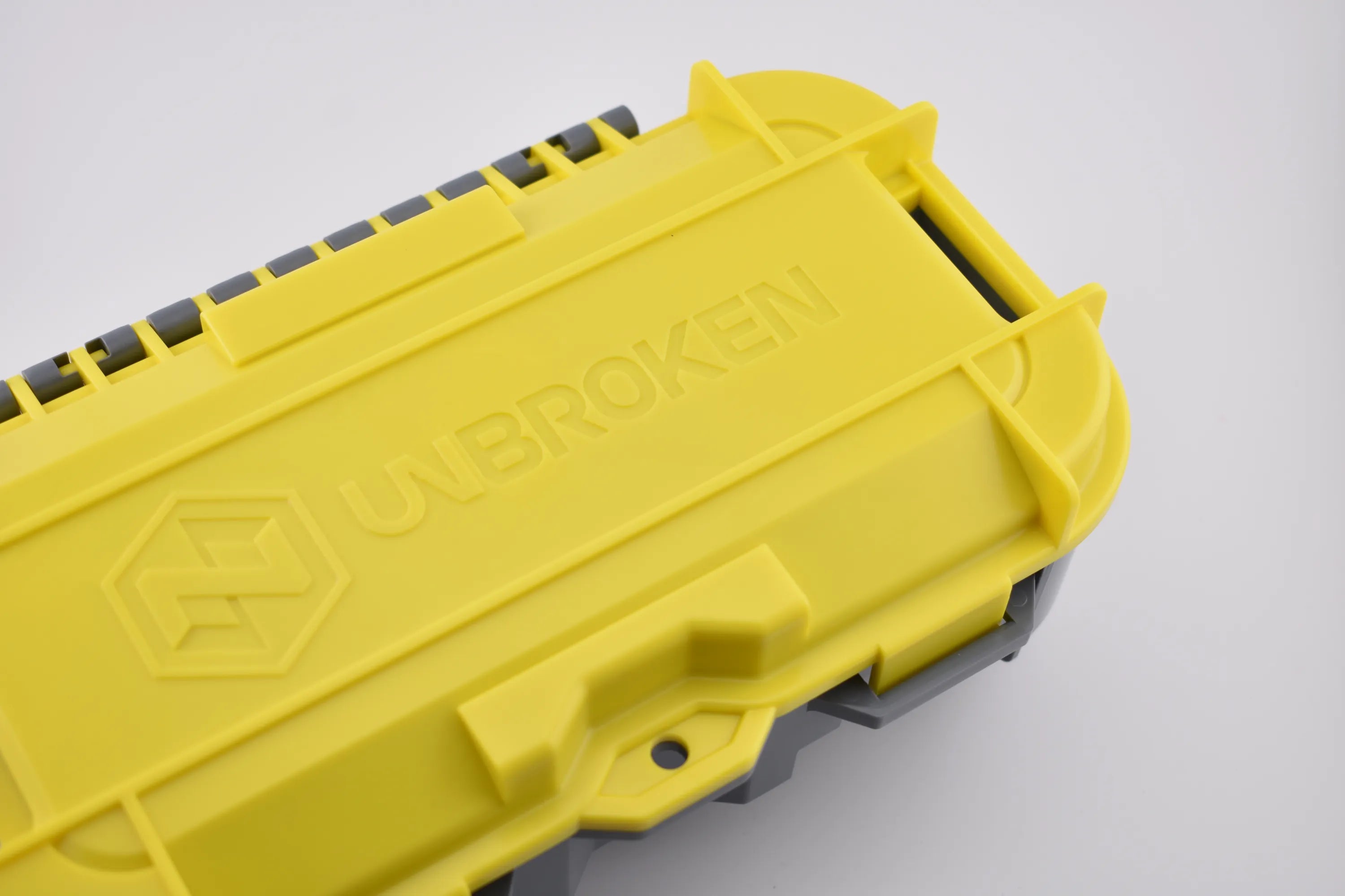 Tapa UNBROKEN: One