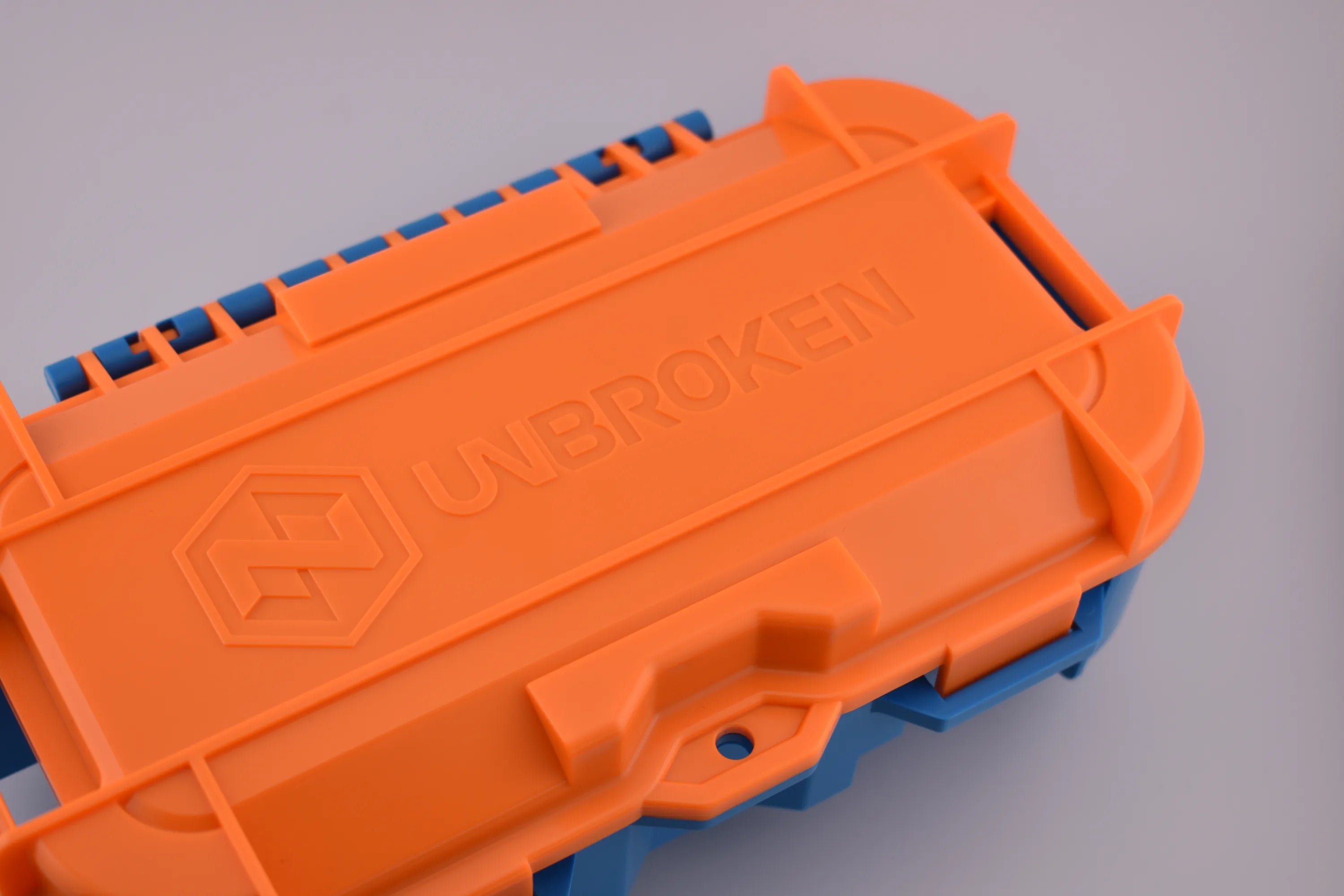 Tapa UNBROKEN: One